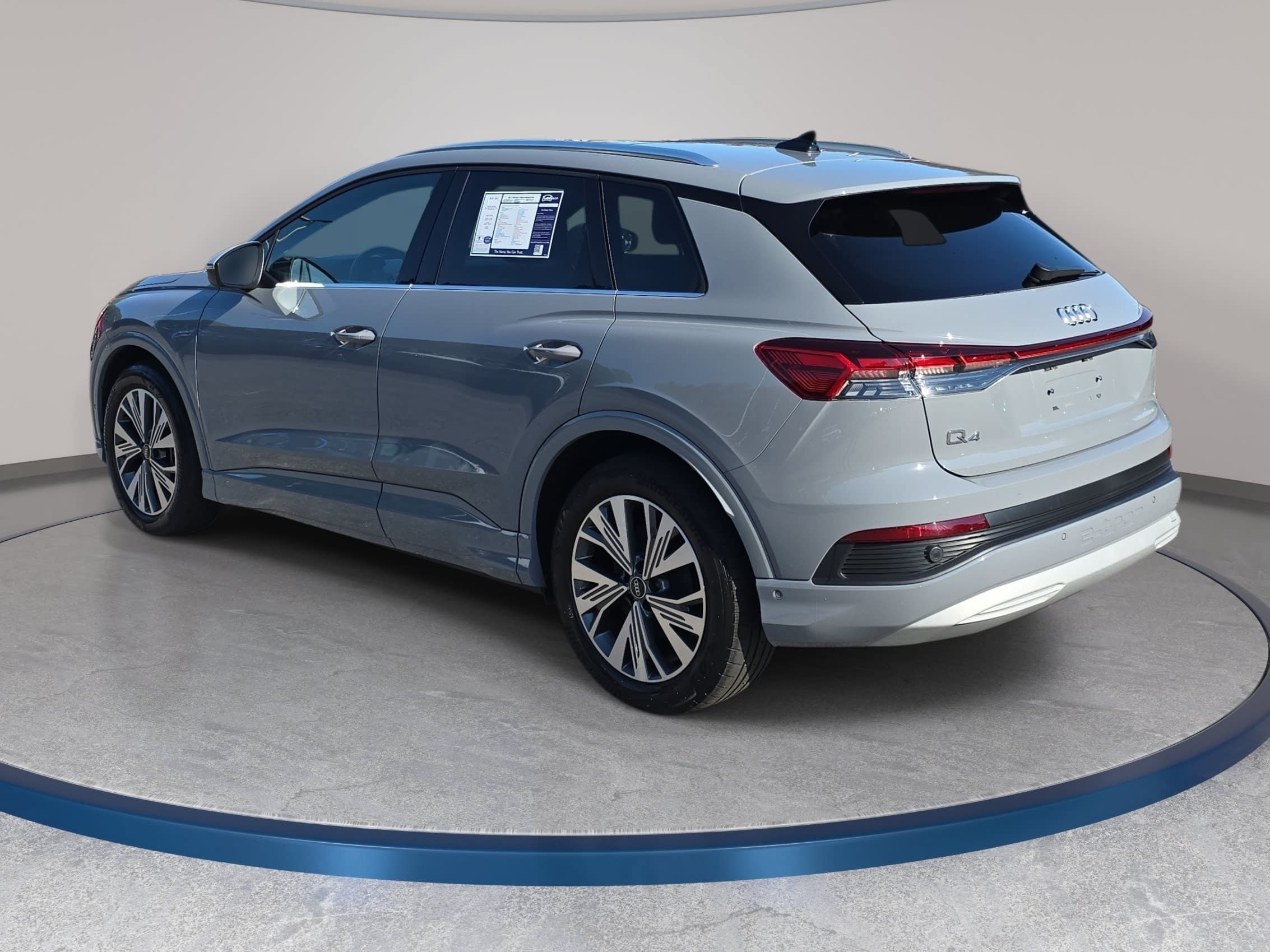 Used 2023 Audi Q4 e-tron Premium Plus w/ Premium Plus RWD image 7