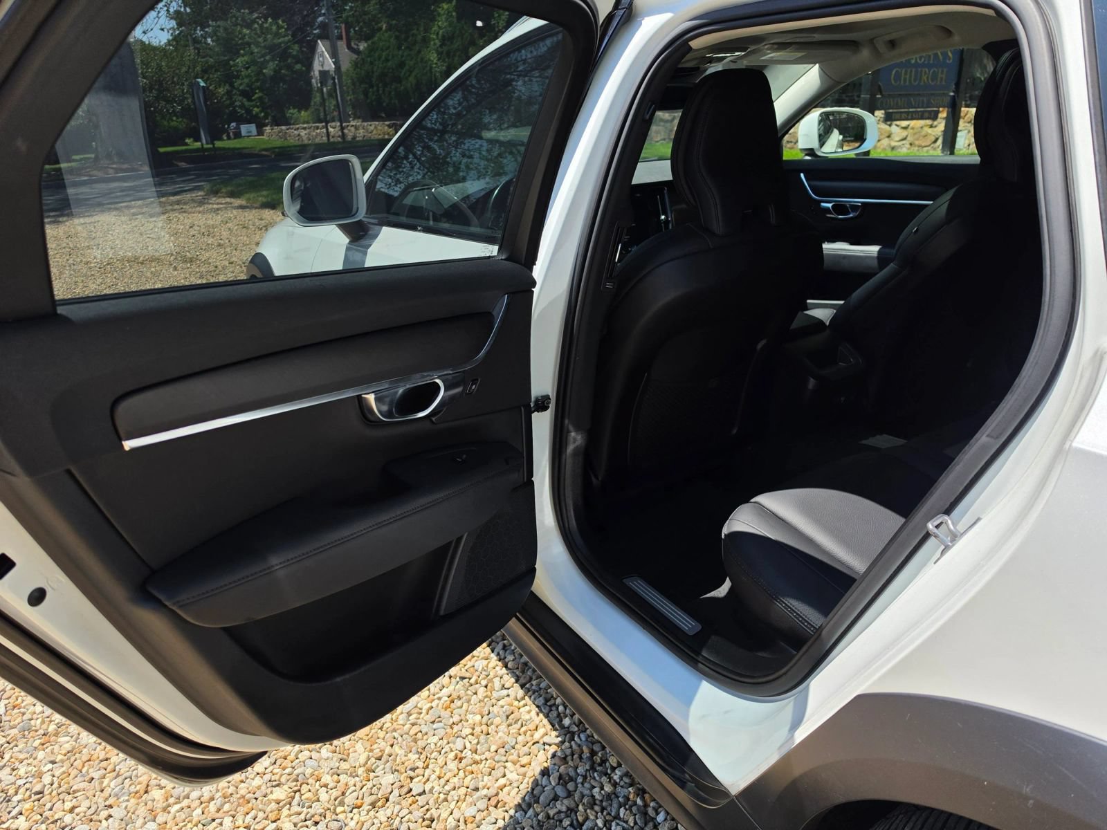 Used 2019 Volvo V90 T6 Cross Country w/ Protection Package Premier AWD/4WD image 18
