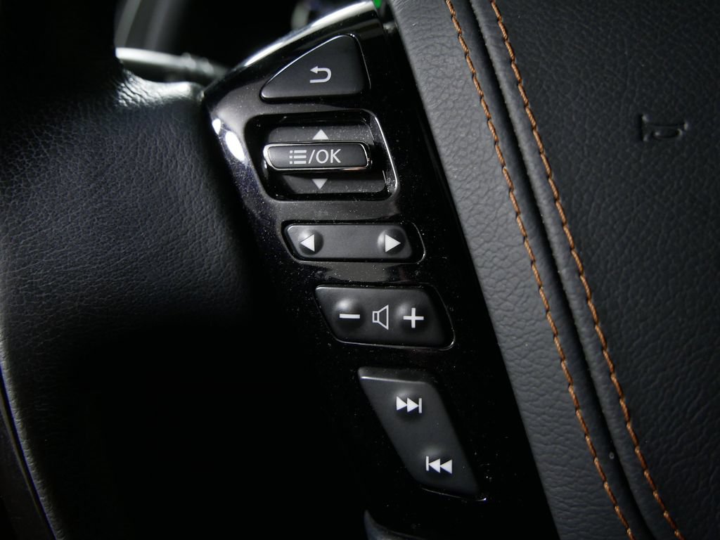 Used 2022 INFINITI QX80 Sensory AWD/4WD image 26