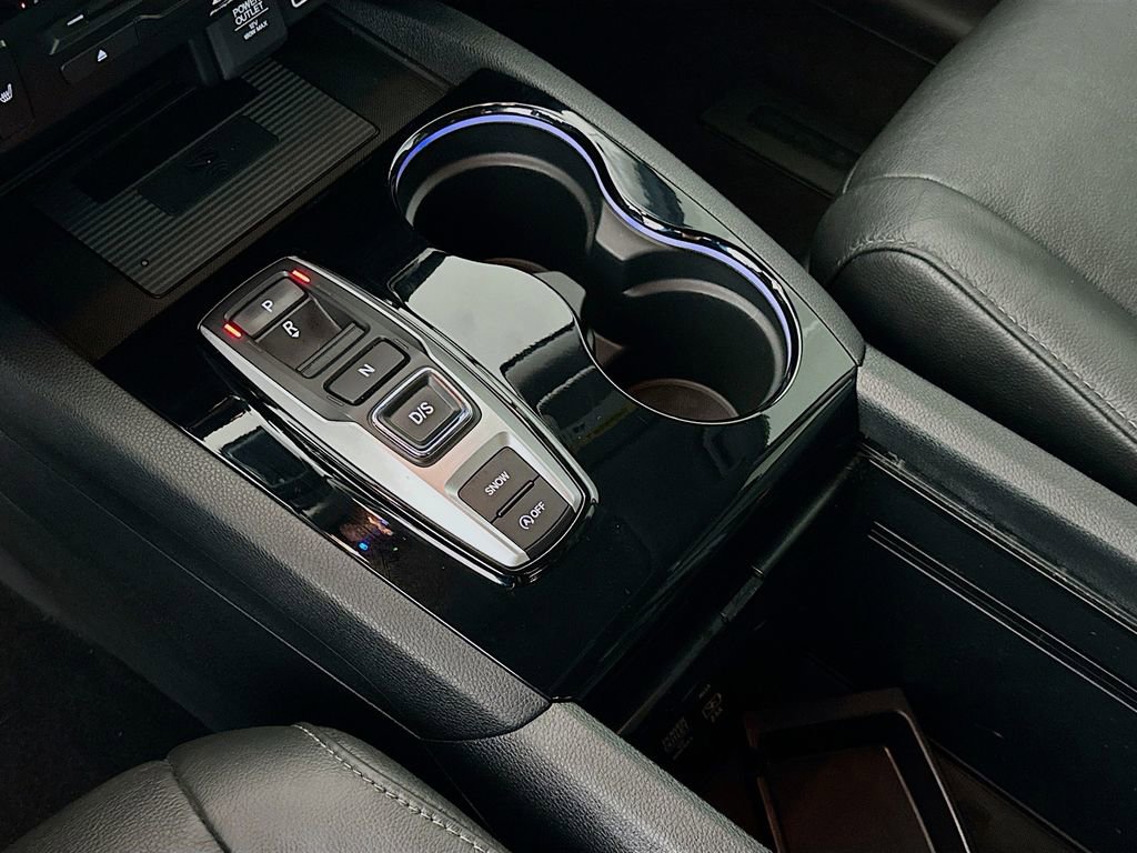 Used 2021 Honda Pilot Touring image 17