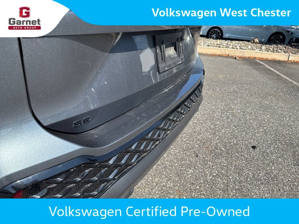 Used 2025 Volkswagen Tiguan SE R-Line AWD/4WD image 19