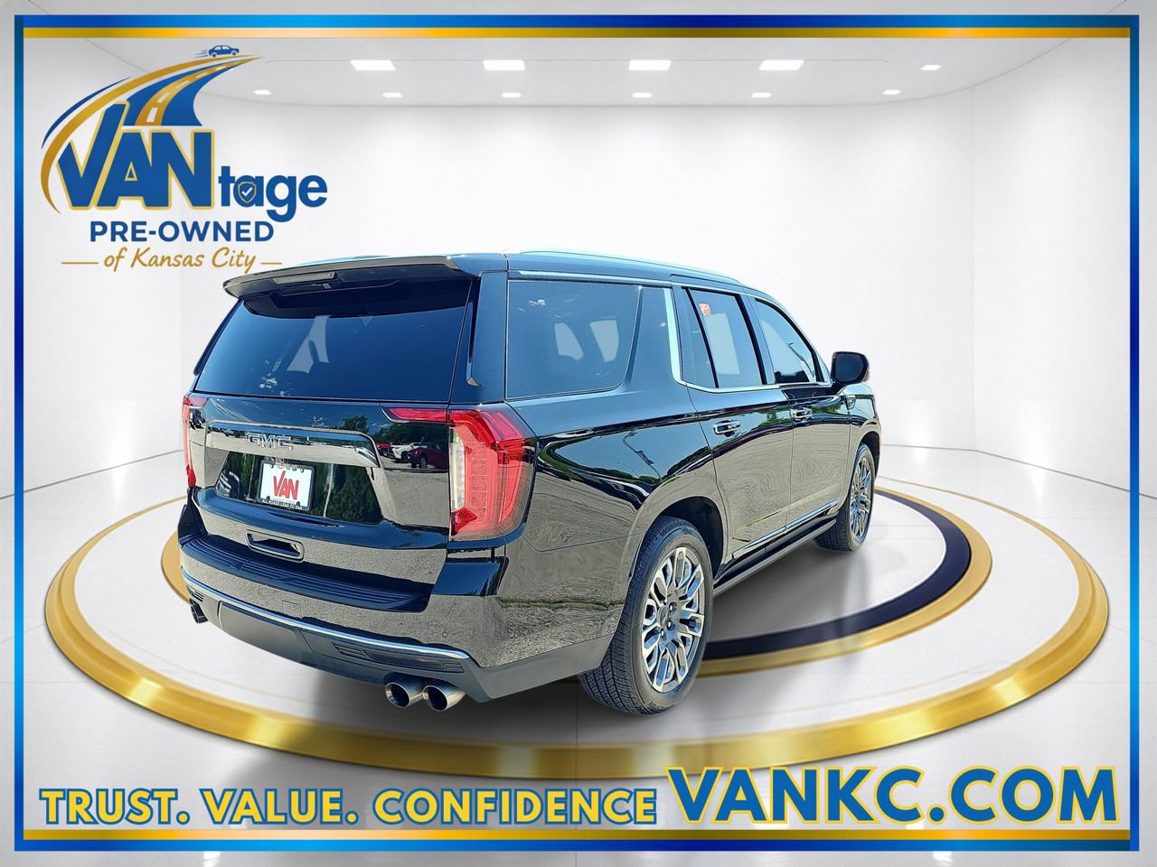 Used 2024 GMC Yukon Denali Ultimate AWD/4WD image 6