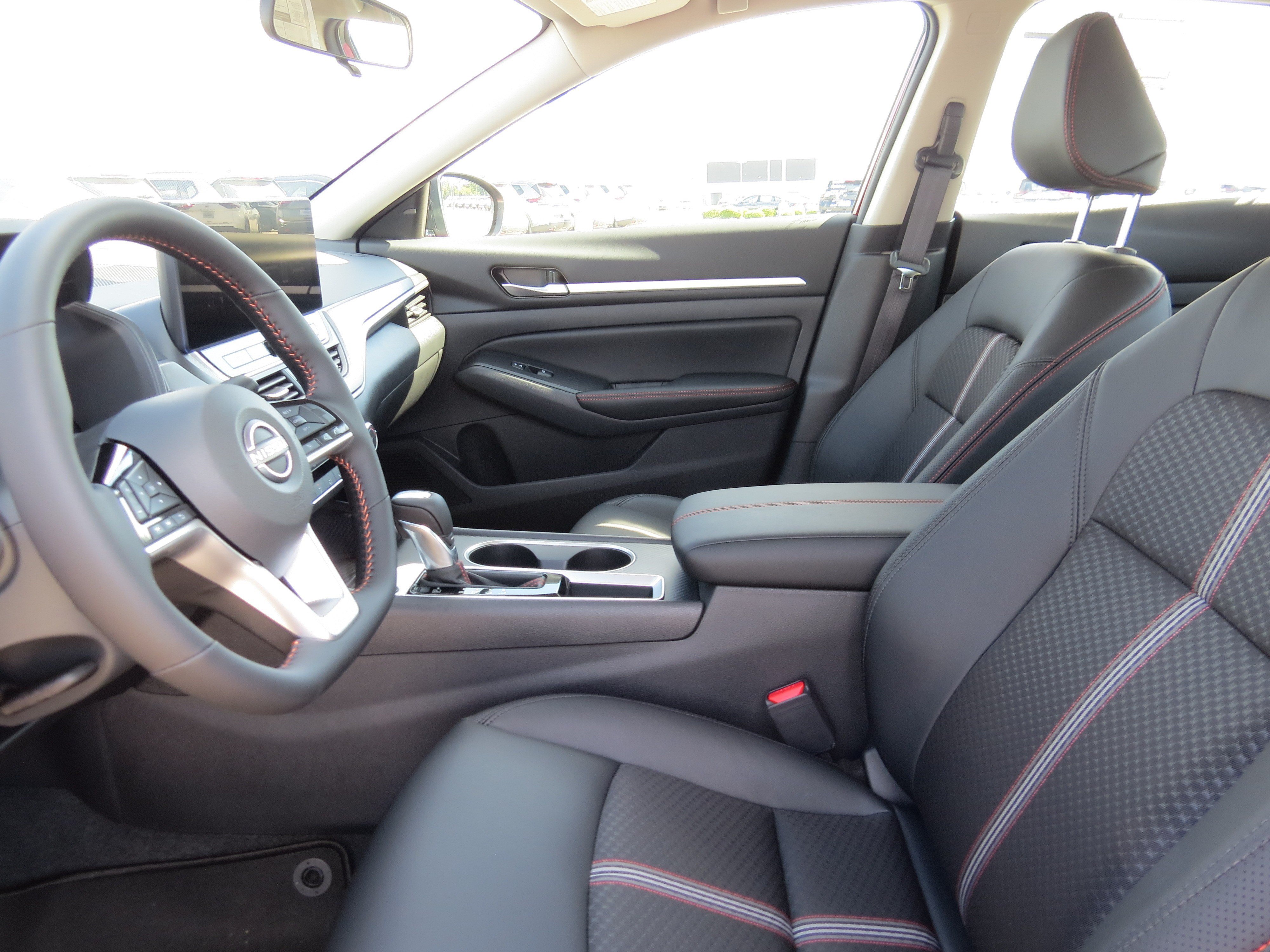 New 2026 Nissan Altima 2.5 SR FWD image 13