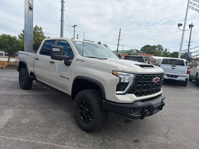 New 2026 Chevrolet Silverado 2500 ZR2 w/ ZR2 Bison Edition AWD/4WD image 14
