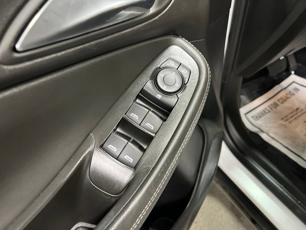 Used 2025 Buick Encore GX Preferred FWD image 18