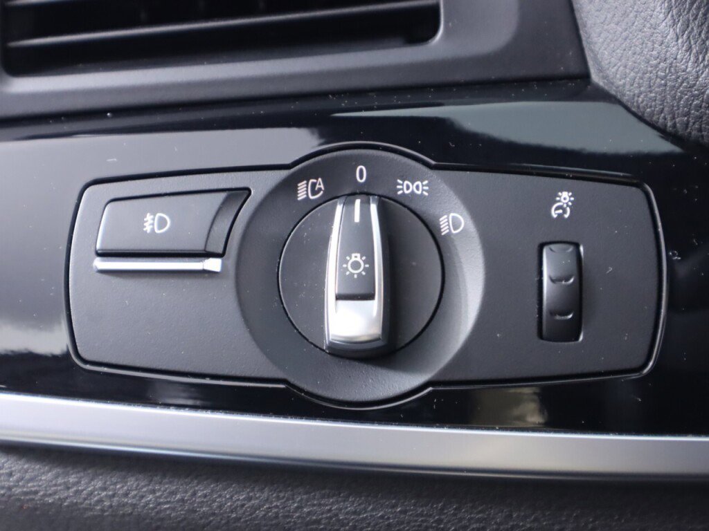 Used 2015 BMW X4 xDrive28i AWD/4WD image 10