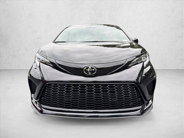 New 2026 Toyota Sienna XSE FWD image 8