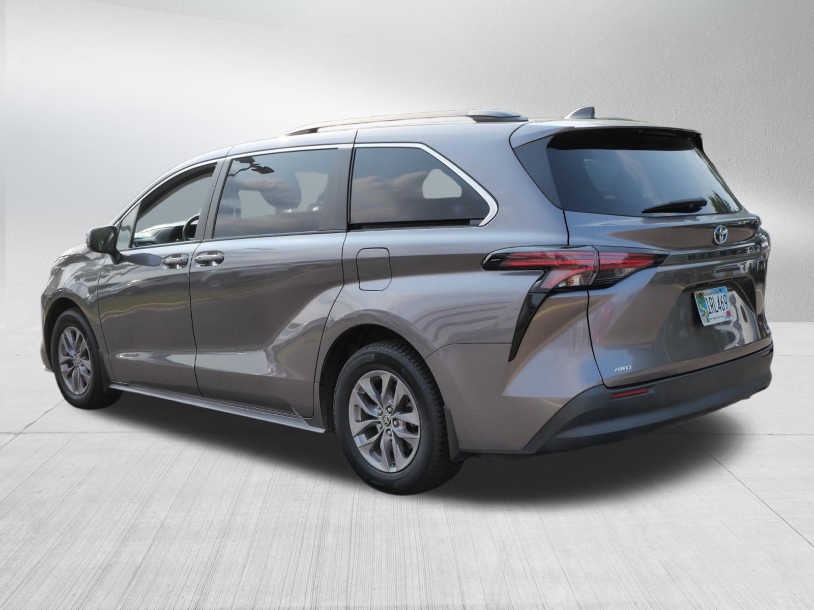 Certified 2021 Toyota Sienna LE AWD/4WD image 5