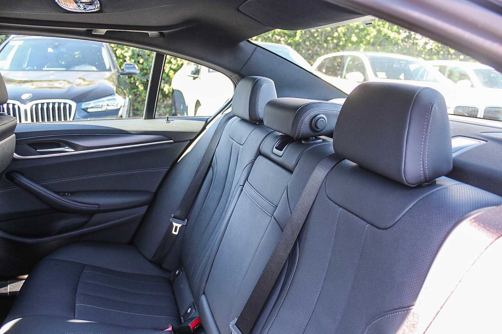 Certified 2023 BMW 530e w/ M Sport Package image 18