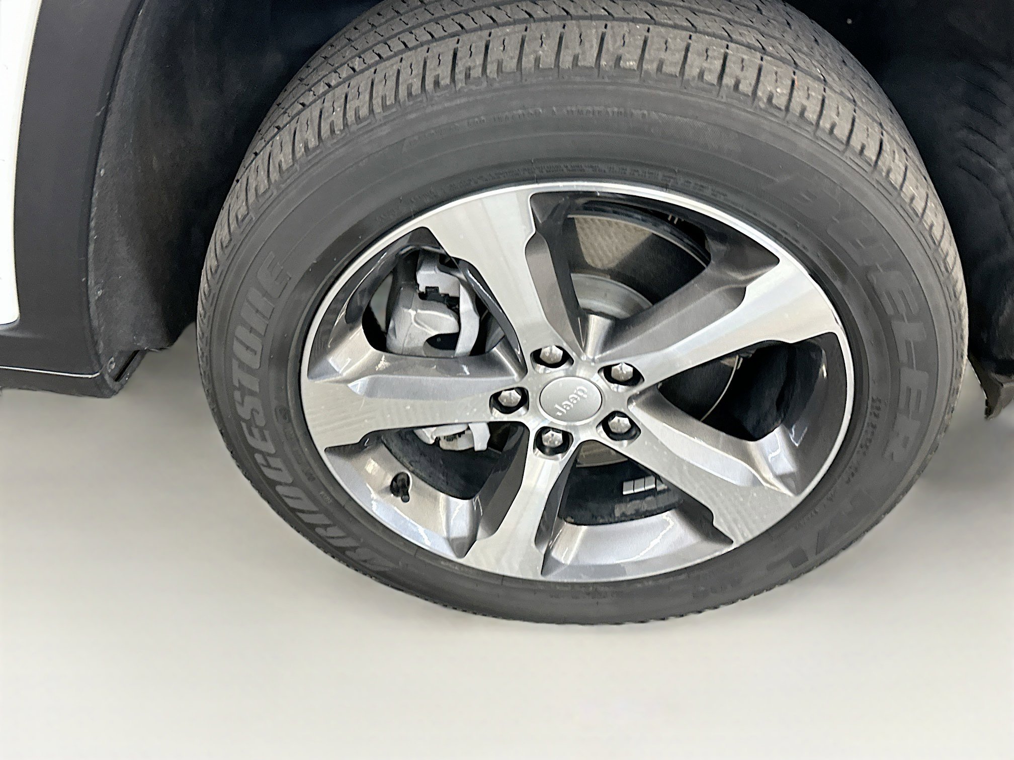 Used 2023 Jeep Grand Cherokee 4WD 4xe w/ Luxury Tech Group II image 11