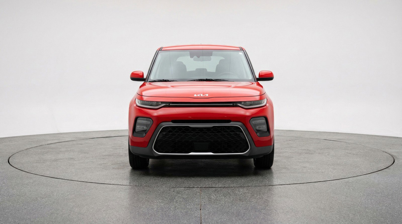 Used 2025 Kia Soul LX w/ LX Technology Package image 2