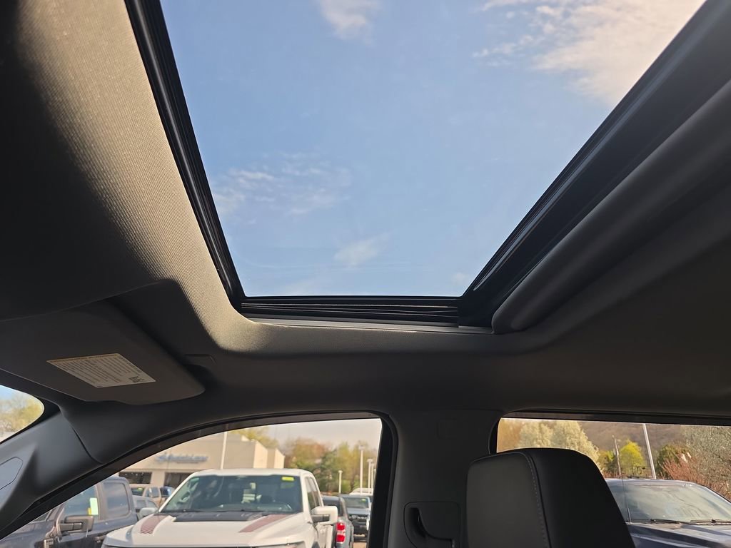 Used 2021 Chevrolet Silverado 1500 RST w/ Redline Edition image 30