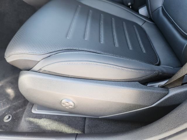 Certified 2026 Mercedes-Benz GLC 300 4MATIC image 9