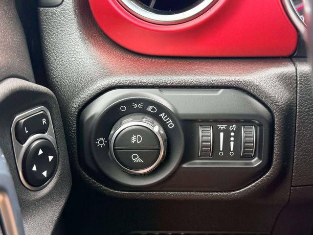 Certified 2021 Jeep Gladiator Rubicon w/ LED Lighting Group AWD/4WD image 23