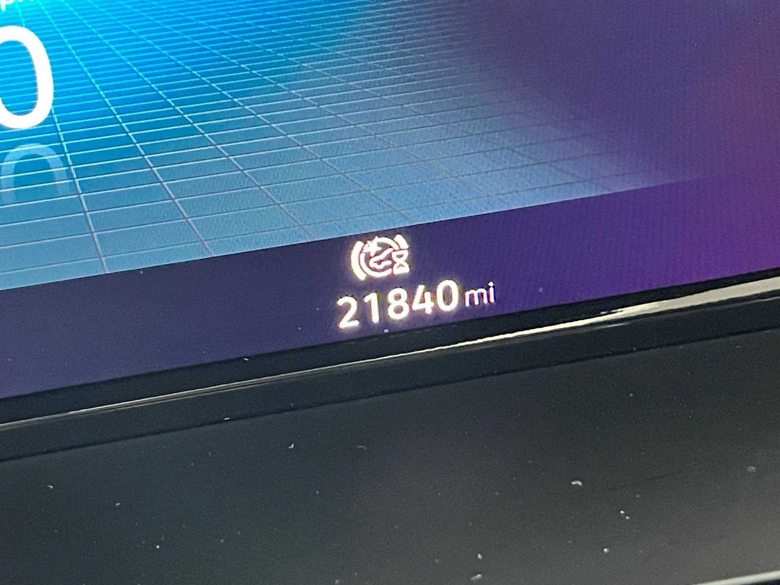 Used 2025 Volkswagen Atlas Cross Sport SE image 40