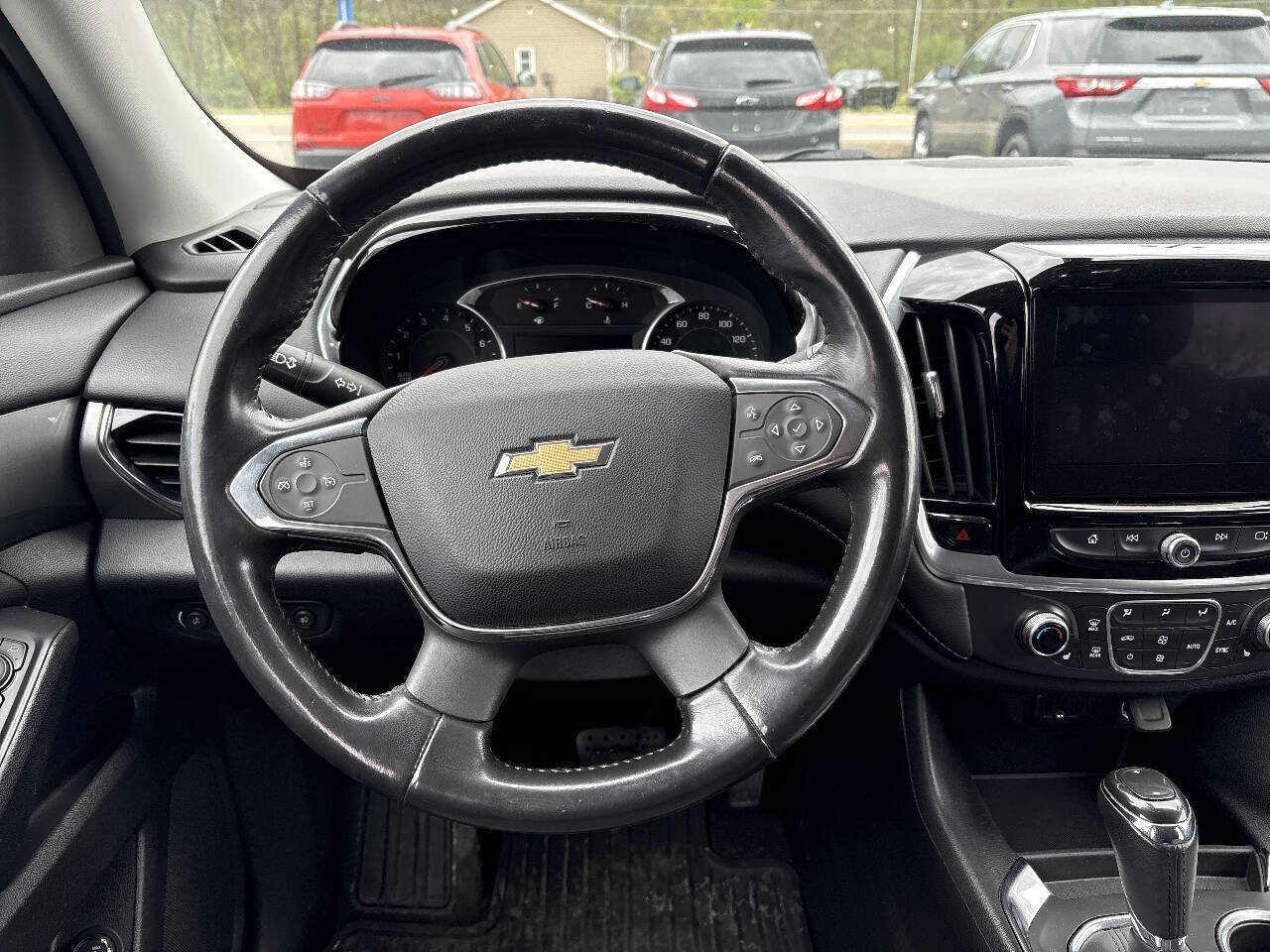 Used 2019 Chevrolet Traverse LT FWD image 14