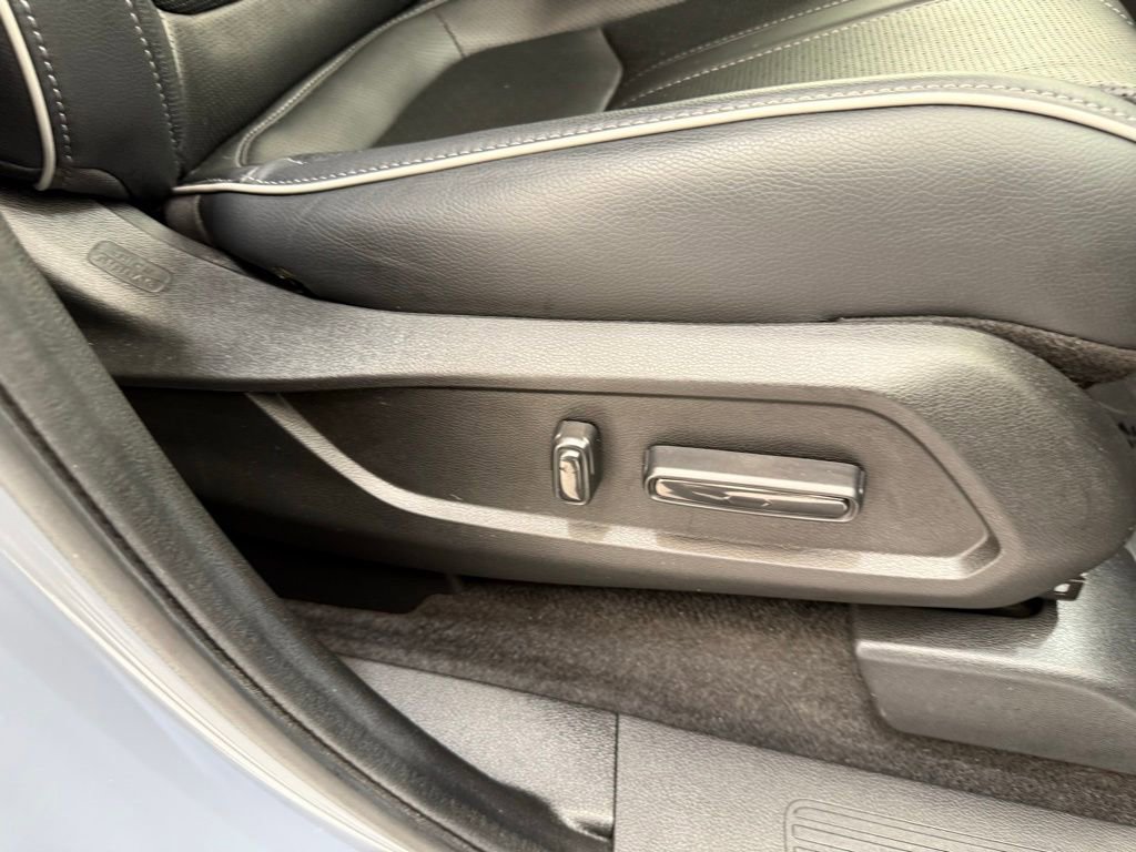 Used 2023 Honda Pilot Elite image 19