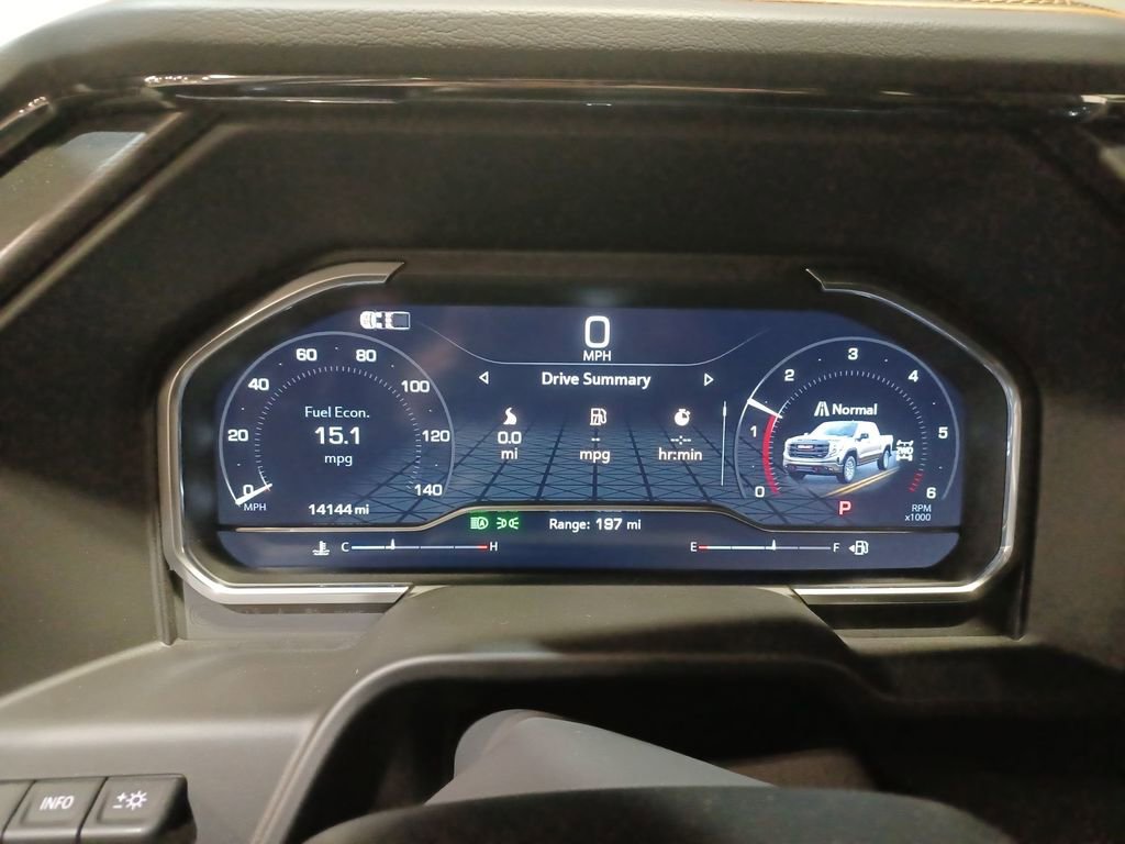 Used 2024 GMC Sierra 1500 AT4 w/ Technology Package image 10