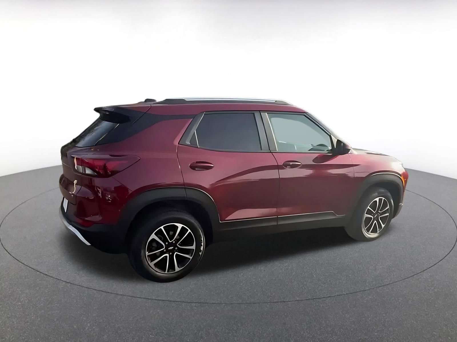 Used 2025 Chevrolet TrailBlazer LT image 14