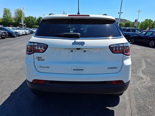 Certified 2019 Jeep Compass Latitude w/ Popular Equipment Group AWD/4WD image 7