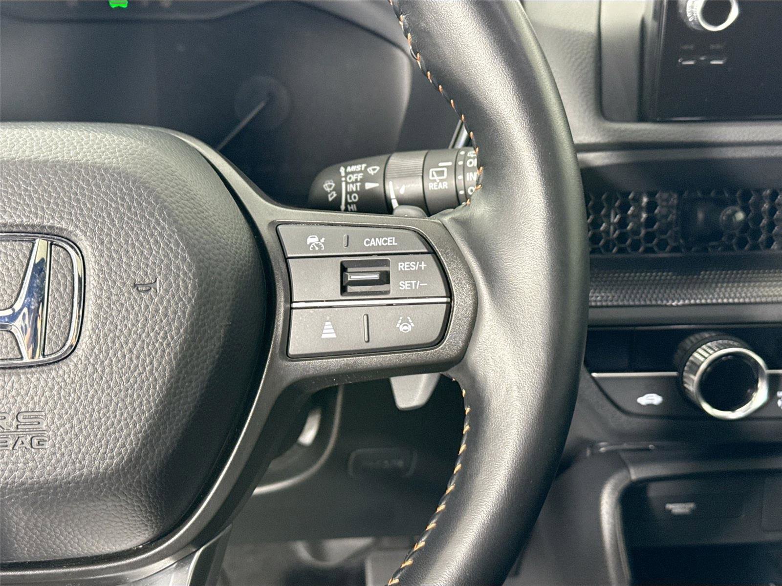 Used 2025 Honda CR-V Sport-L image 18