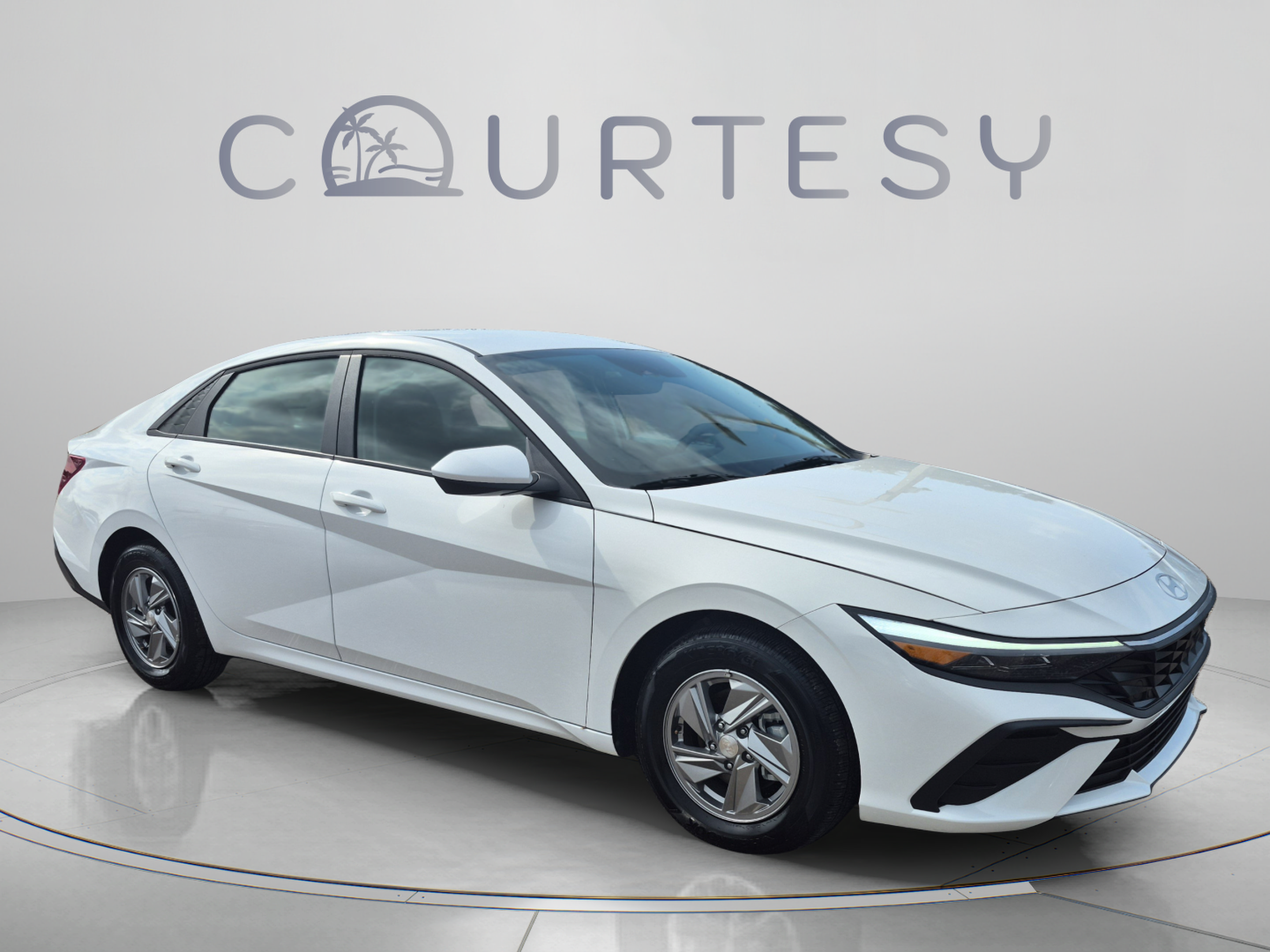 Certified 2025 Hyundai Elantra SE FWD image 7