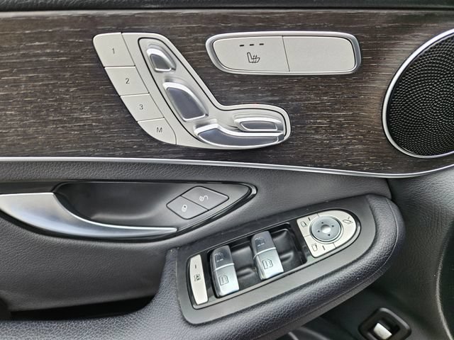 Used 2020 Mercedes-Benz GLC 300 4MATIC image 27