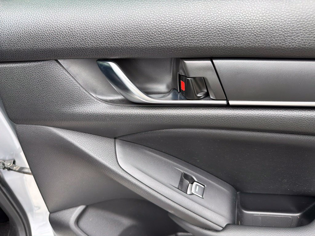 Used 2021 Honda Accord Sport image 10