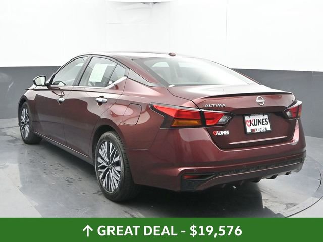 Used 2023 Nissan Altima 2.5 SV FWD image 9