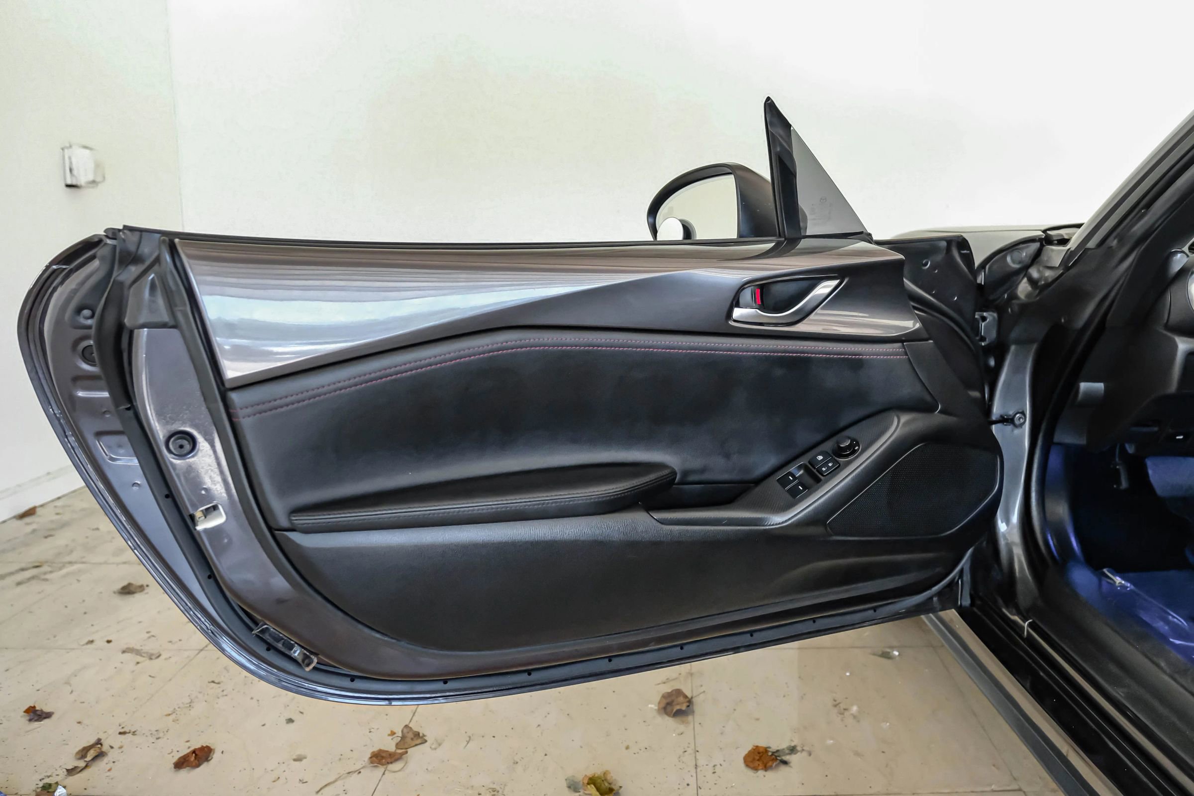 Used 2019 MAZDA MX-5 Miata RF Grand Touring image 35