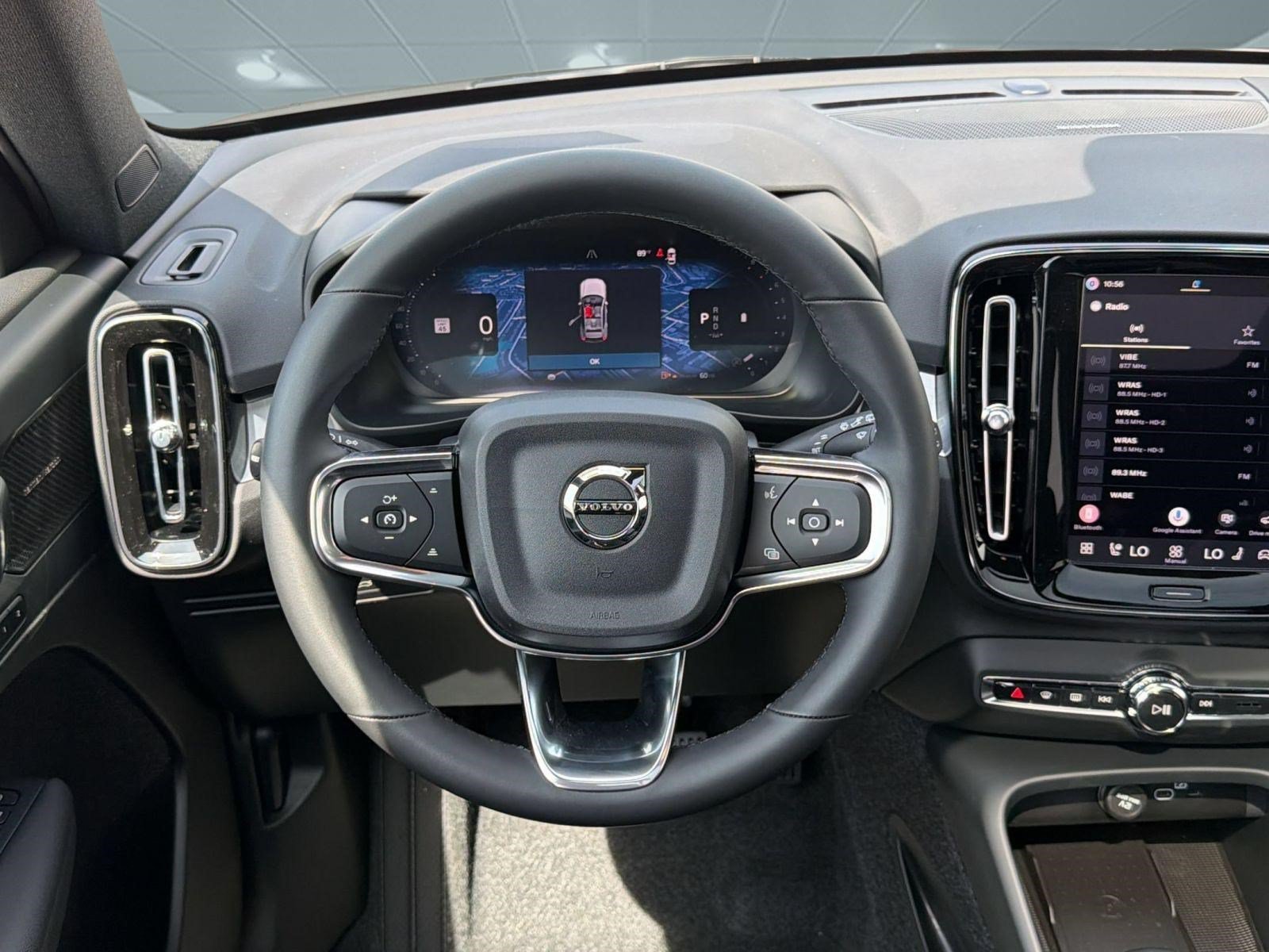 New 2026 Volvo XC40 B5 Ultra w/ Protection Package Premier AWD/4WD image 26