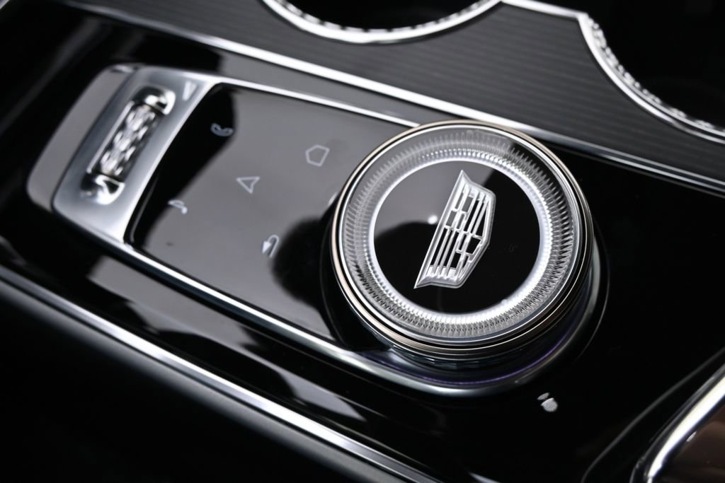 New 2025 Cadillac Lyriq Sport image 31