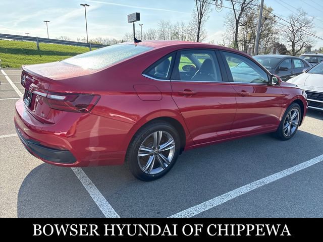 Used 2023 Volkswagen Jetta SE FWD image 5