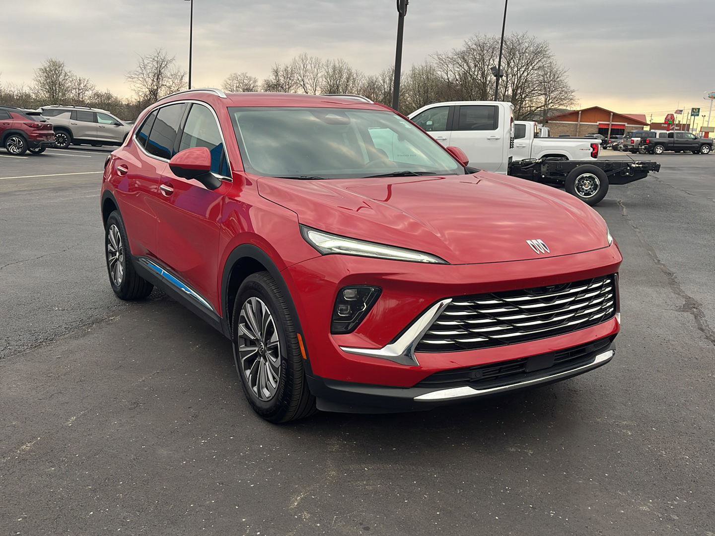 Used 2025 Buick Envision Preferred image 7