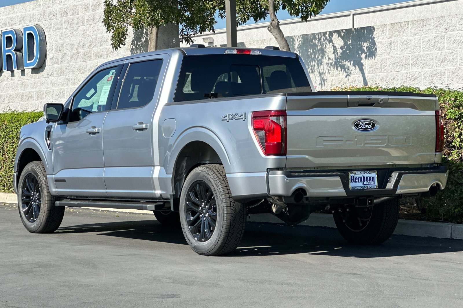 New 2025 Ford F150 XLT w/ Equipment Group 302A MID image 6