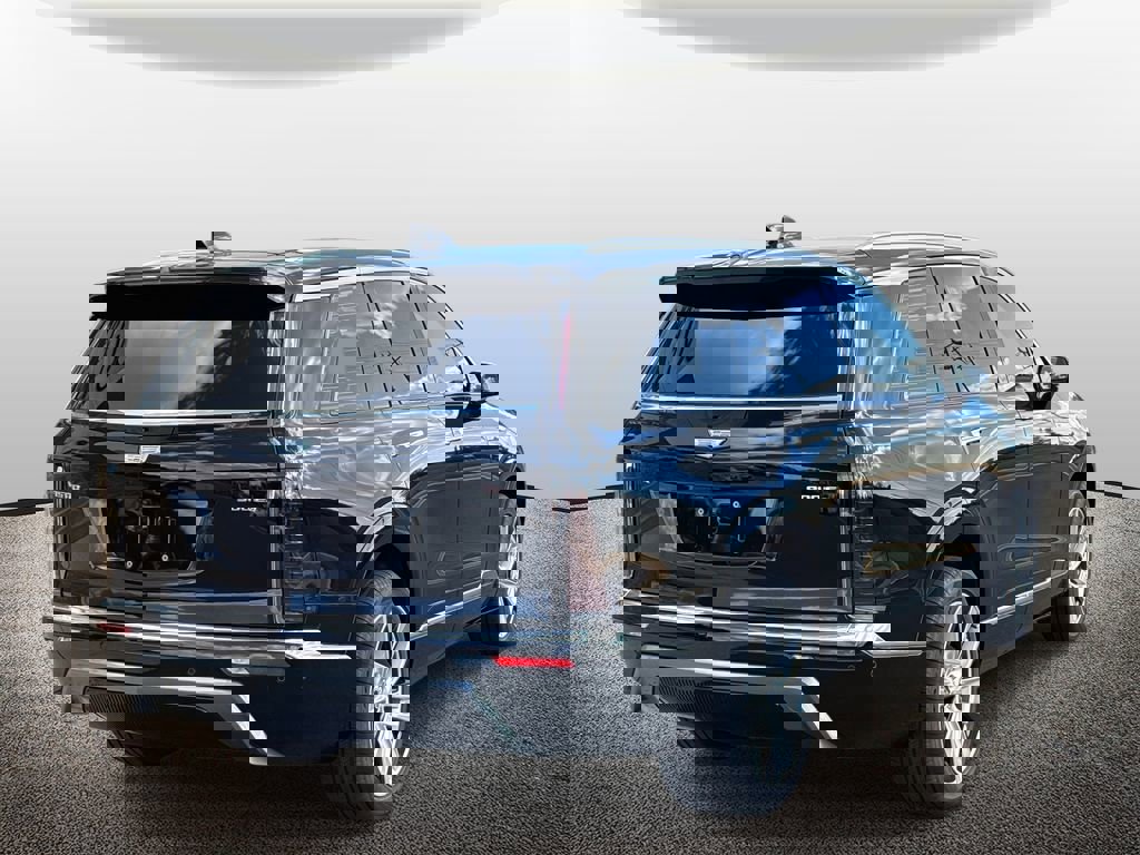 New 2026 Cadillac Vistiq Luxury image 2