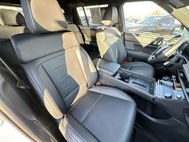 Used 2025 Hyundai Santa Fe Calligraphy image 29