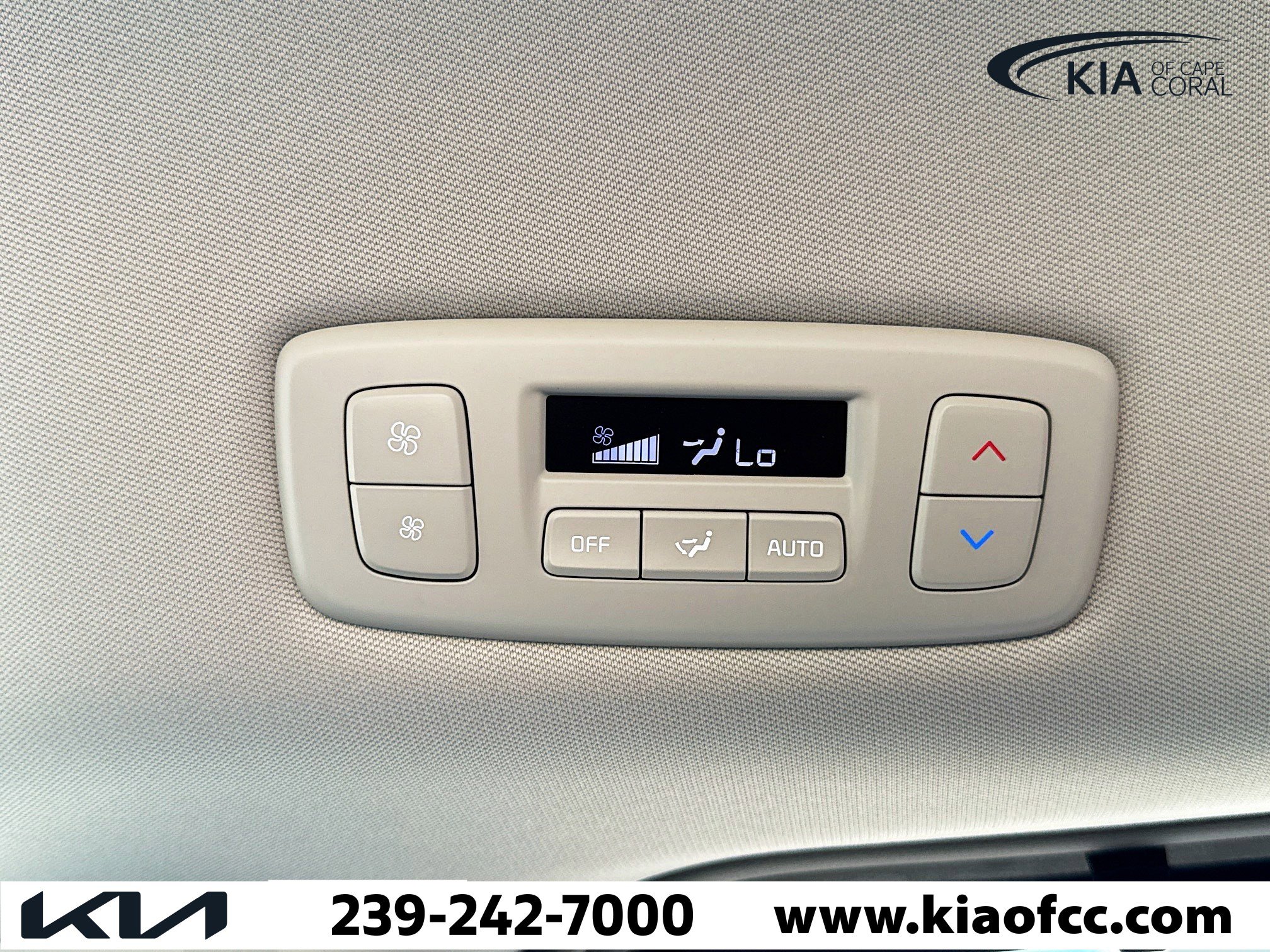 New 2026 Kia Carnival EX image 18