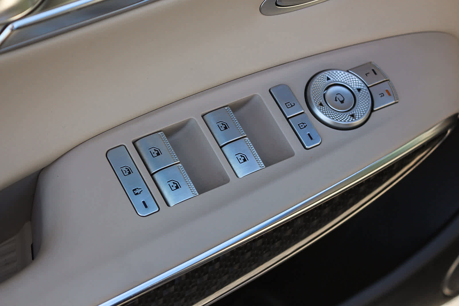 Used 2023 Genesis GV70 3.5T Sport w/ Sport Prestige Package image 20