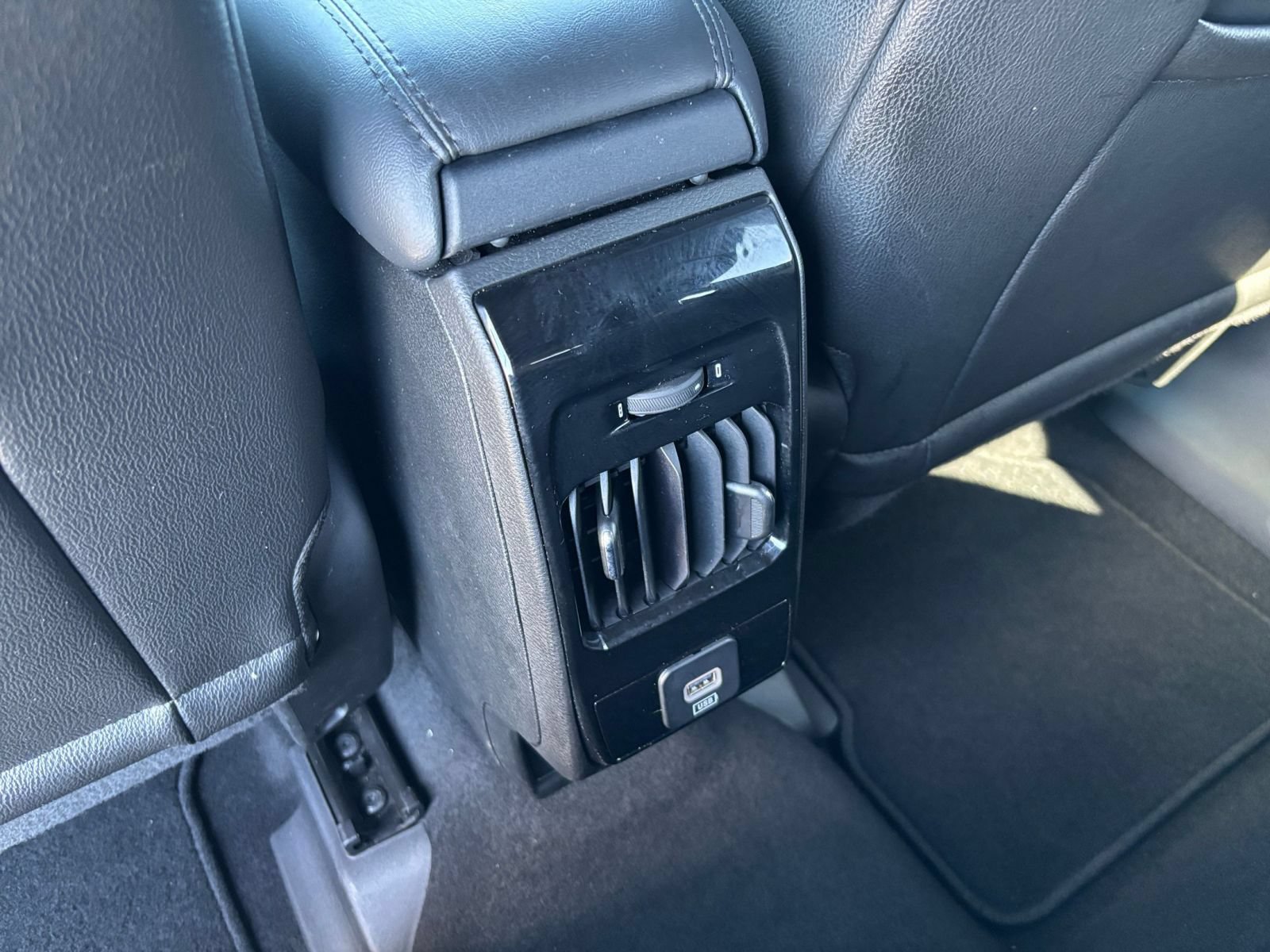 Used 2025 Jeep Compass Limited AWD/4WD image 22
