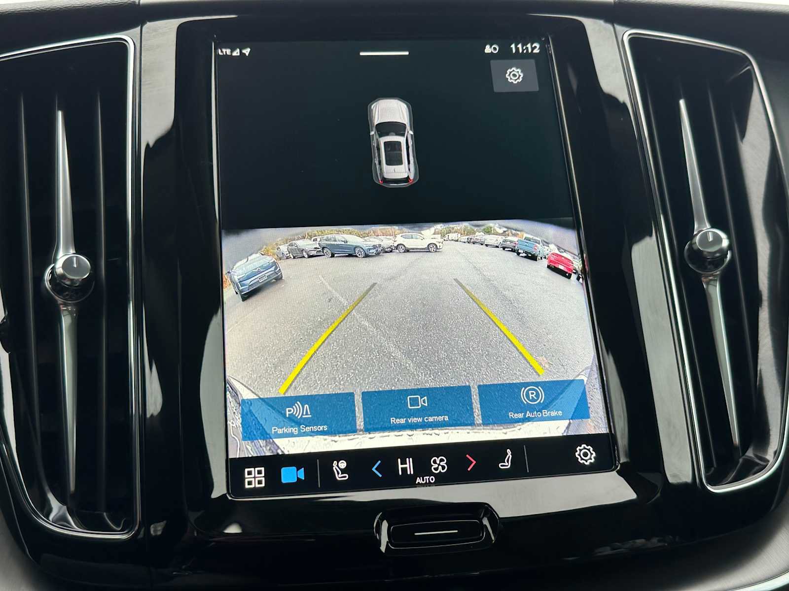 Used 2025 Volvo XC60 B5 Core w/ Protection Package Premier image 26