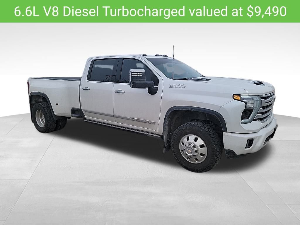 Used 2024 Chevrolet Silverado 3500 High Country w/ High Country Premium Package image 3