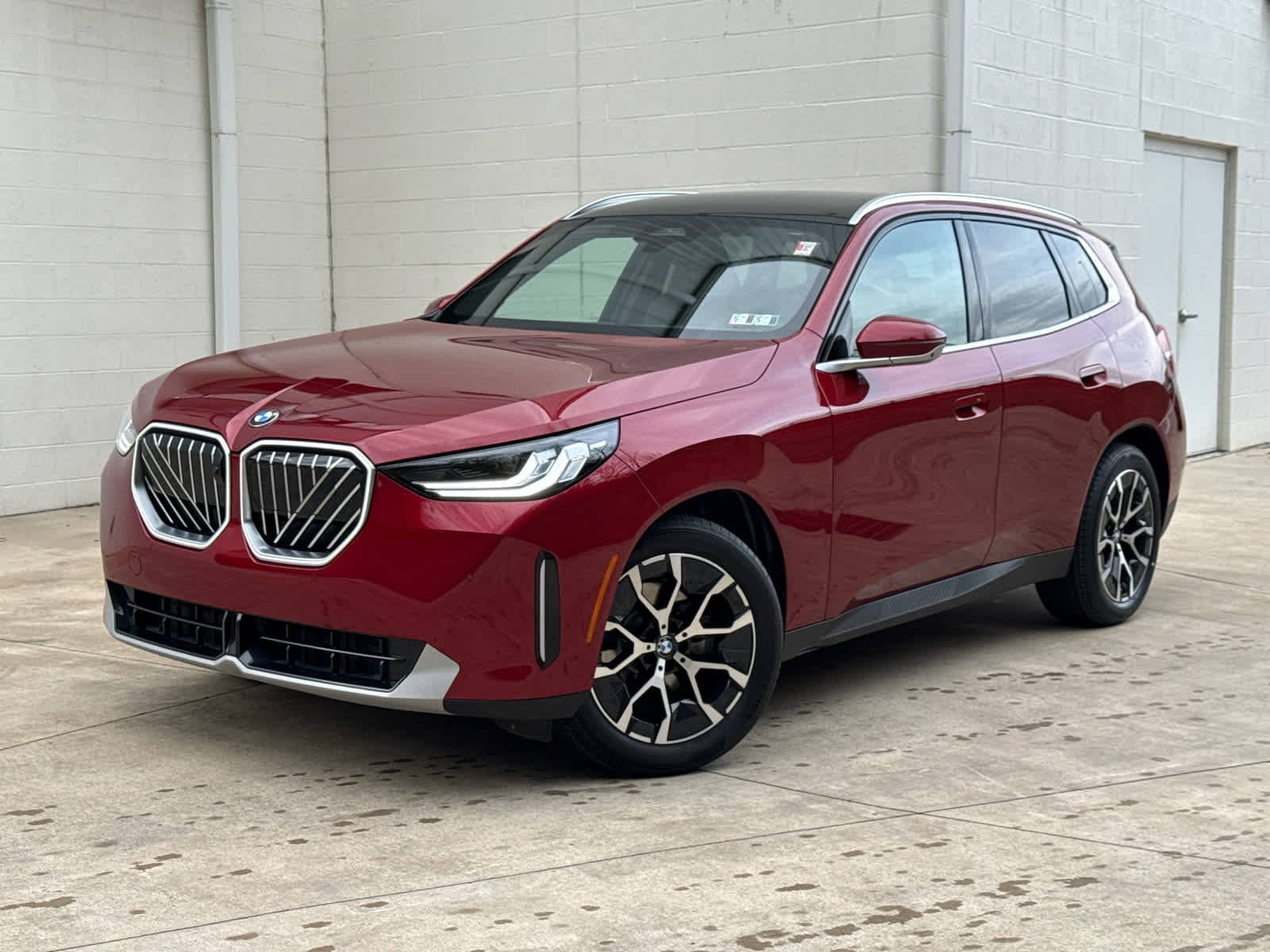 Certified 2025 BMW X3 xDrive30i w/ Premium Package image 1