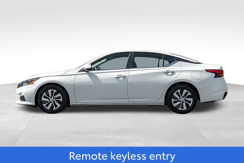 Used 2022 Nissan Altima 2.5 S FWD image 4