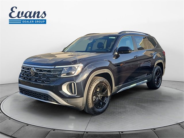 New 2026 Volkswagen Atlas Peak Edition image 1