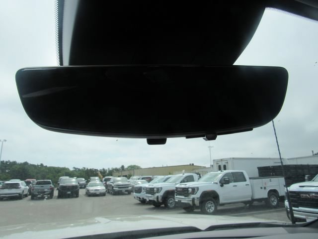 Used 2026 GMC Sierra 3500 AT4 w/ Technology Package AWD/4WD image 27