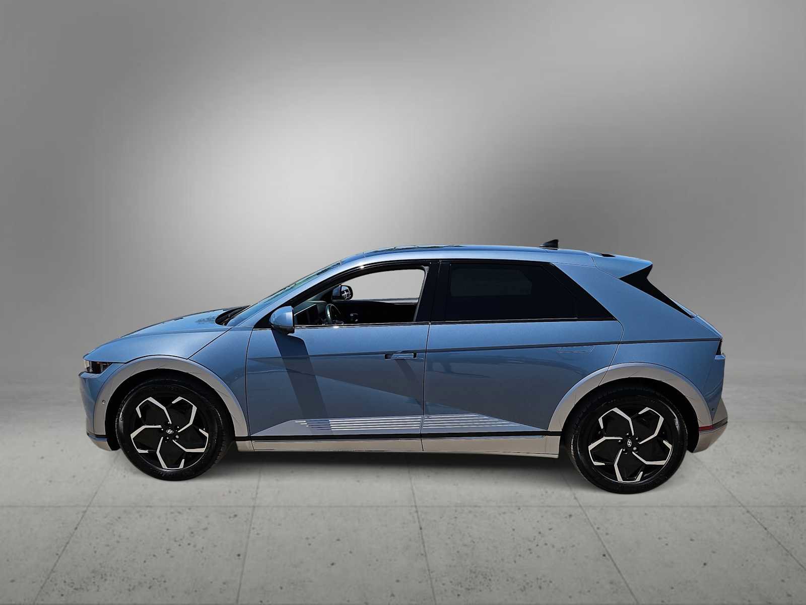 Certified 2024 Hyundai Ioniq 5 Limited RWD image 5