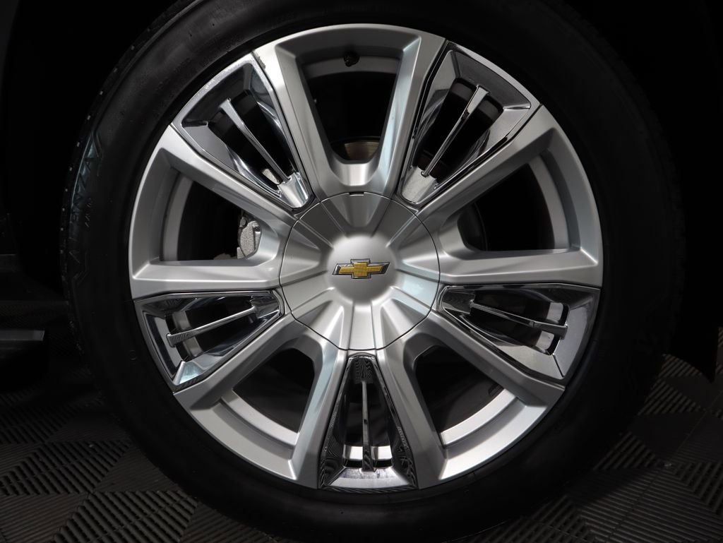 Used 2023 Chevrolet Tahoe High Country w/ Advanced Technology Package image 32