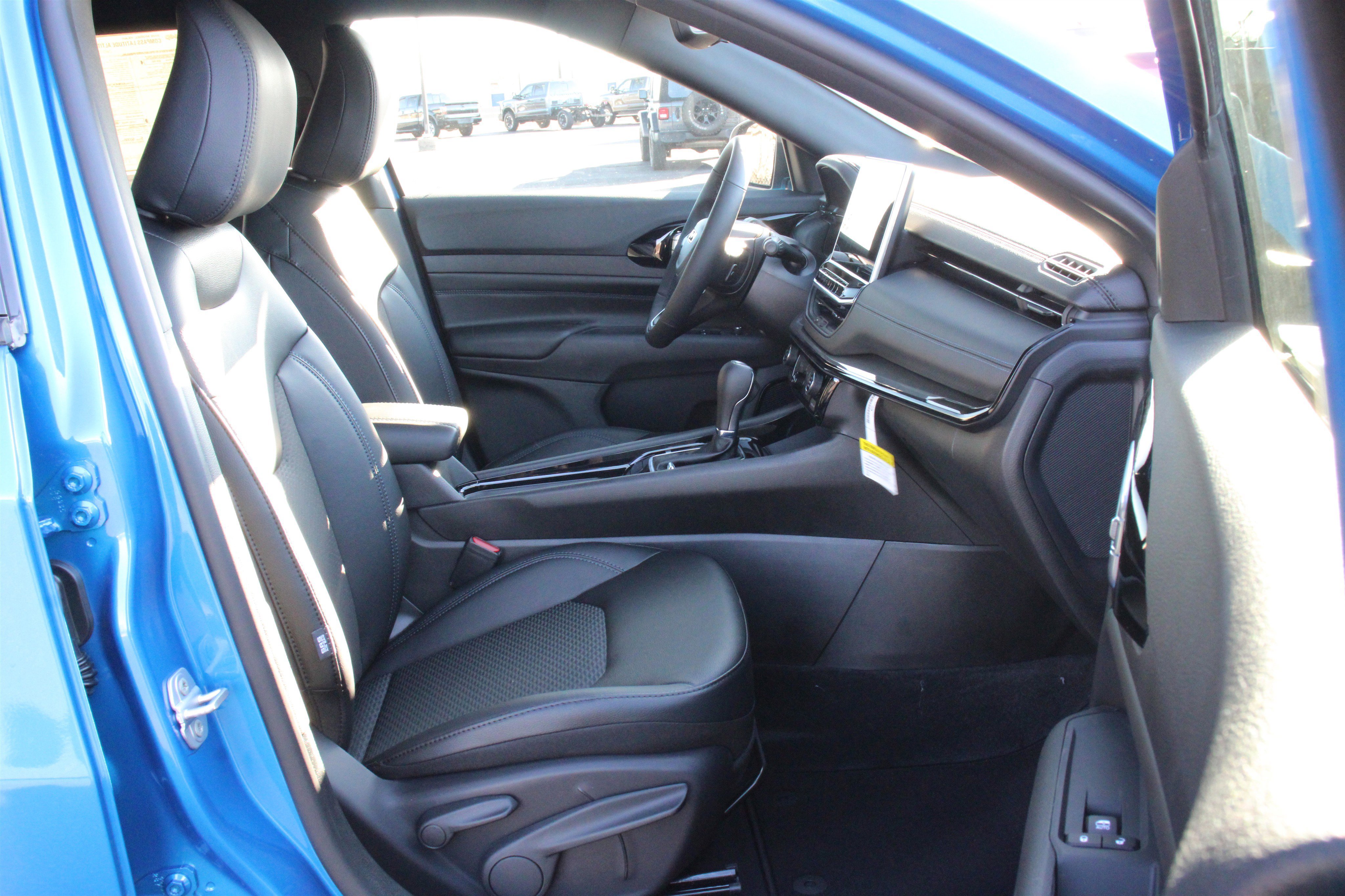 New 2026 Jeep Compass Latitude image 24