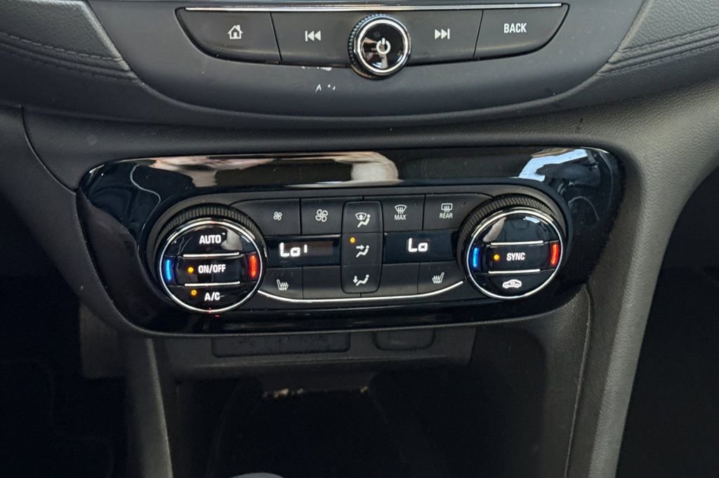 Used 2023 Buick Encore GX Select w/ Sport Touring Package FWD image 30